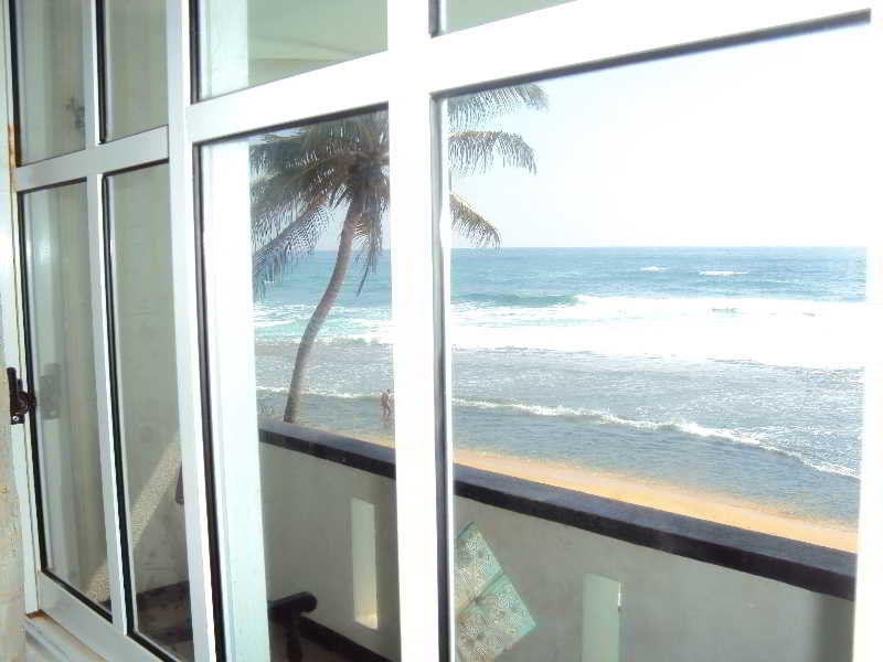 Ap Nippon Beach Hikkaduwa Bagian luar foto